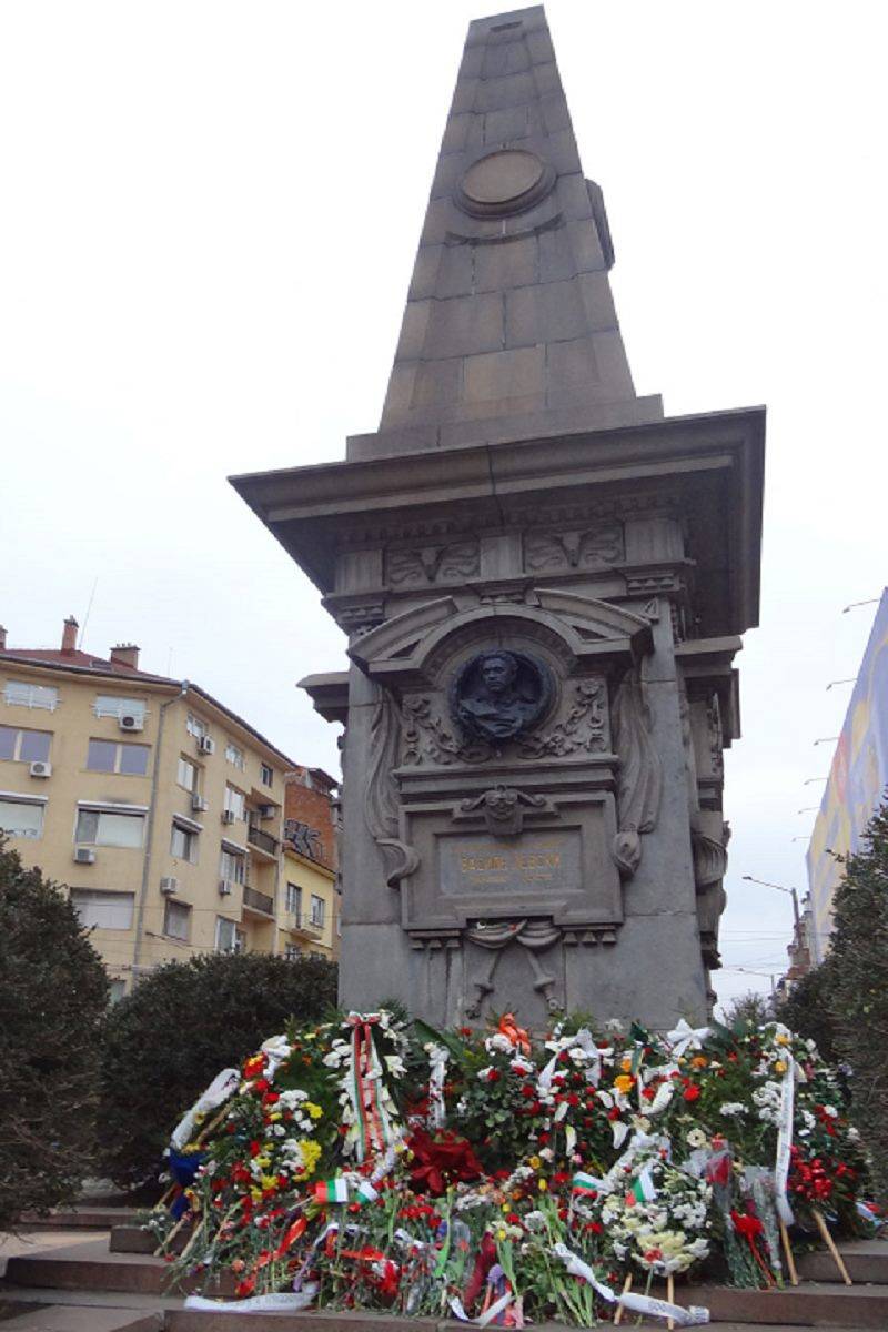 Паметникът на Васил Левски в София